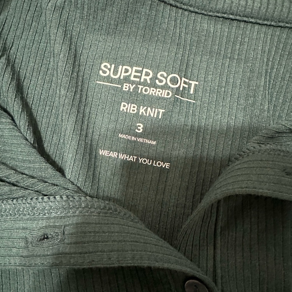 Collared button up - Picture 4 of 4